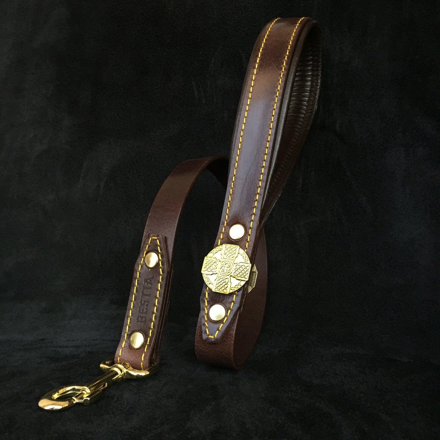 Maximus Brown Leather Dog Leash