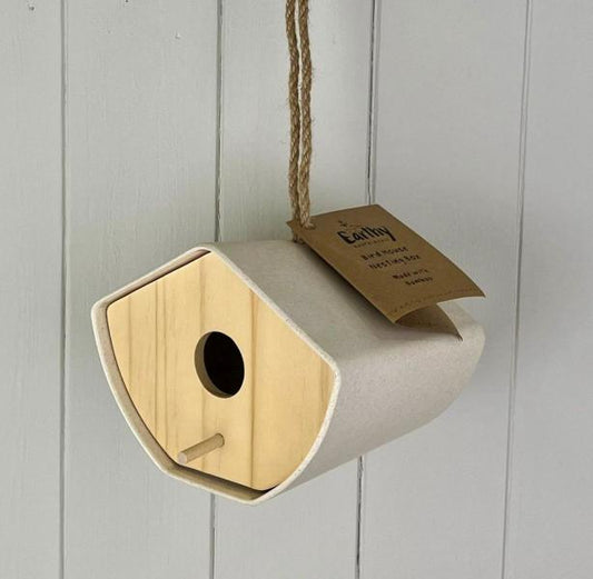 Natural Bamboo Birdhouse – 19 × 32 × 20 cm